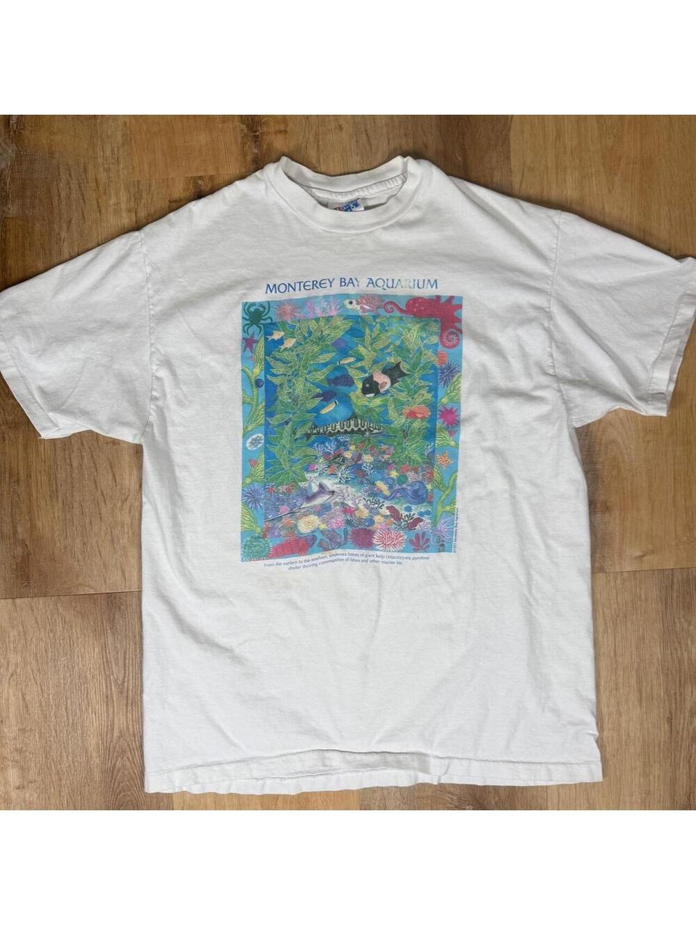 90s Monterey Bay Aquarium White Graphic T-Shirt – Size L